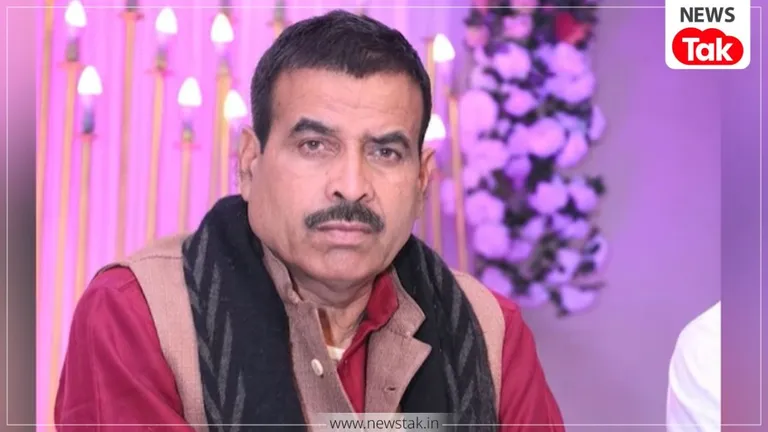 UP Politics: कौन हैं भवानी भीख शुक्ला? जिन्हें बीजेपी के पाले से छीनकर अखिलेश यादव ने चला बड़ा सियासी दांव भवानी भीख शुक्ला
