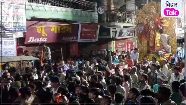 पटना में मूर्ति विसर्जन के दौरान नाबालिग की गोली मारकर हत्या, बवाल के बाद पुलिस से झड़प Patna Crime News