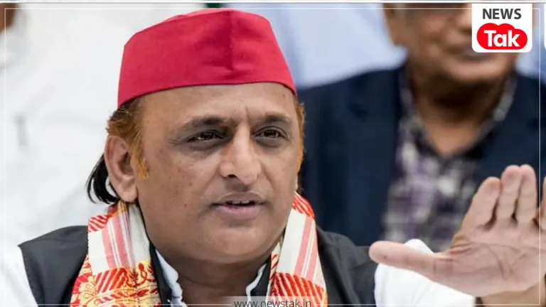 रामपुर जेल में आजम खान से मिले अखिलेश यादव, जानें दोनों के बीच क्या हुई बात? रामपुर जेल में आजम खान से मिले अखिलेश यादव (फाइल फोटो)