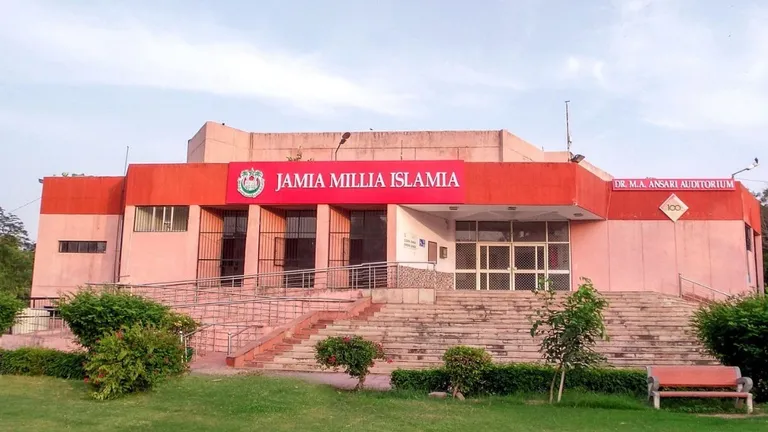 जामिया में 20 साल बाद होंगे छात्रसंघ चुनाव, प्रदर्शन के बाद प्रशासन का बड़ा ऐलान! NewsTak