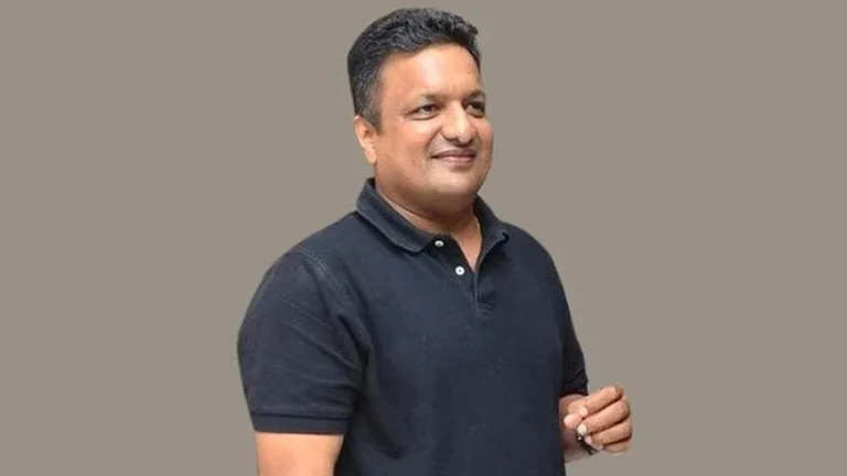 सोता रह गया परिवार, बाथरूम में गिरने से हुई बॉलीवुड के मशहूर डायरेक्टर संजय गुप्ता की मौत, सुबह सामने आया हादसा NewsTak