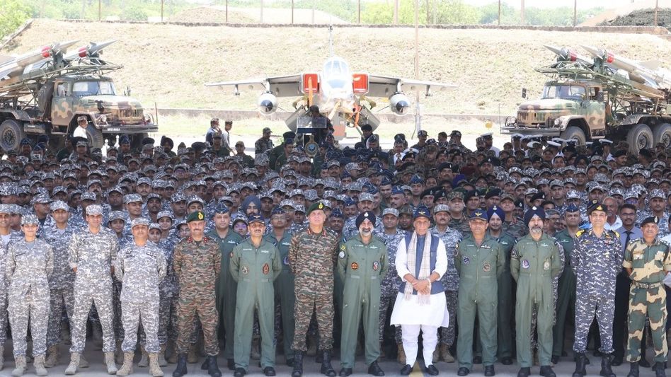 India आएगा Putin का Air Defence, Russia का S-400 नहीं इस Defence System ने ठोका Pakistan-Turkey ! Video Thumbnail