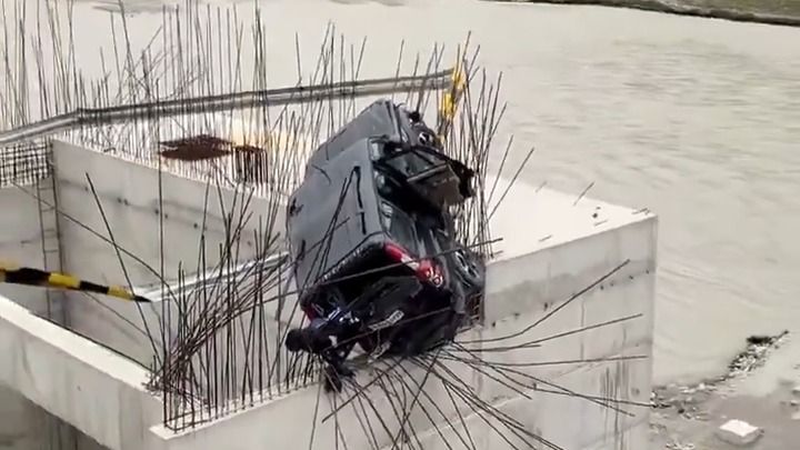Atal Tunnel road accident