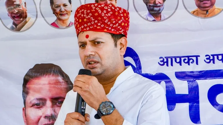 Breaking: वैभव गहलोत को चुनाव में बड़ी बढ़त! बीएसपी प्रत्याशी ने नामांकन वापस लेकर कांग्रेस को दिया समर्थन NewsTak