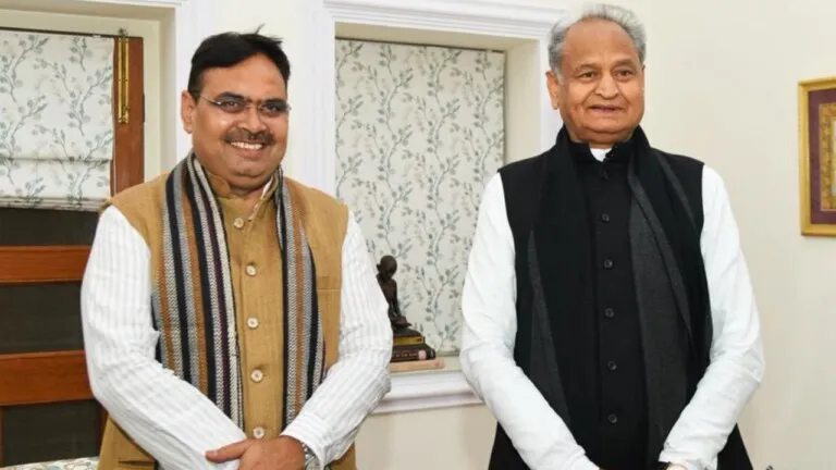 Rajasthan Vidhansabha Live: विधानसभा सत्र के बीच तस्वीर आई सामने, गहलोत और भजनलाल दिखे साथ NewsTak