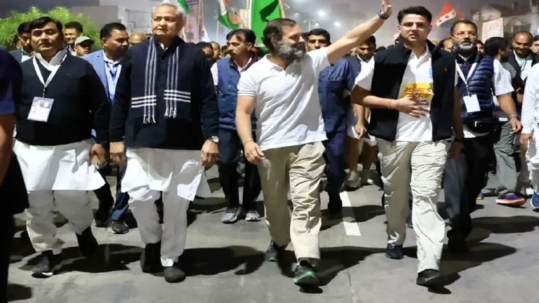 हाथ से हाथ जोड़ो अभियान पर मंथन में जुटी कांग्रेस, बैठक में हो सकते हैं कई अहम फैसले! जानें NewsTak