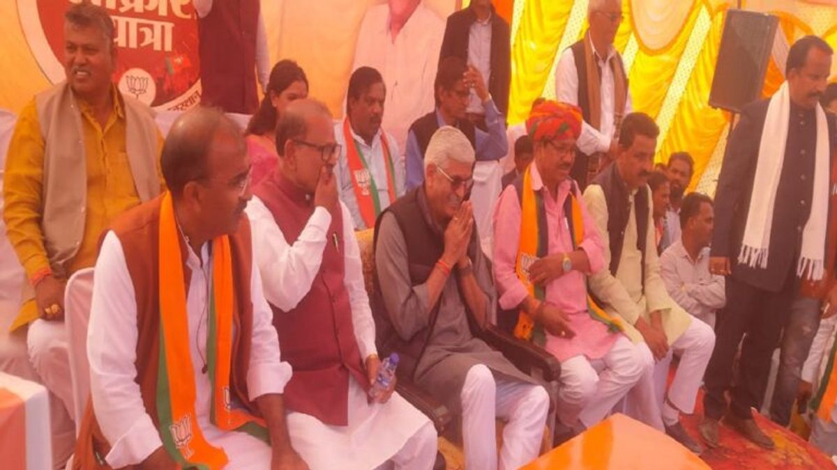 पेपर लीक मामले में शेखावत ने गहलोत सरकार को घेरा, केंद्रीय मंत्री ने की सीबीआई जांच की मांग NewsTak