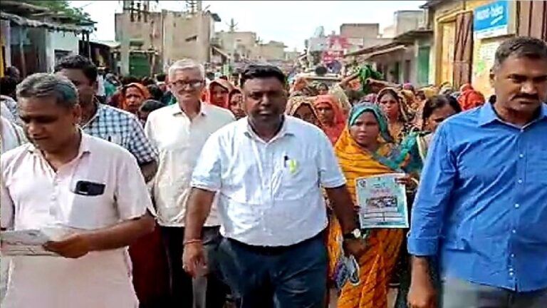 RAS पति के सरकारी लैपटॉप से पत्नी ने मनरेगा के 29 कार्यों को दी मंजूरी, पति ने दर्ज करवाया मुकदमा NewsTak