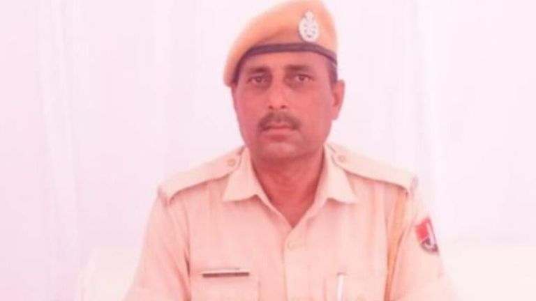 बाड़मेर: पुलिस थाने की छत से गिरा कांस्टेबल, 4 बच्चों के पिता की इलाज के दौरान हुई मौत NewsTak