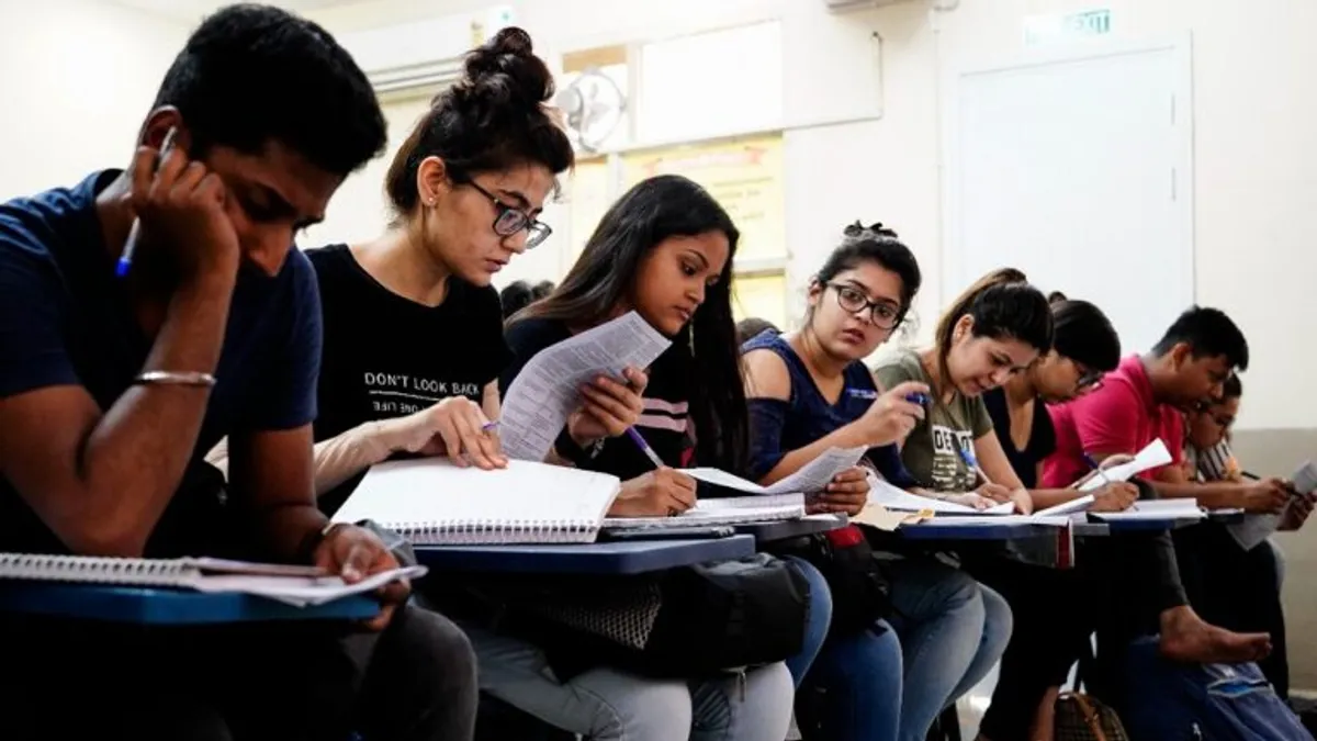 राजस्थानः 10वीं-12वीं की परीक्षा में बदलाव, बोर्ड ने जारी किया आदेश, जानें RPSC: 905 पदों पर निकली RAS की भर्ती, जानें कब होगी परीक्षा?