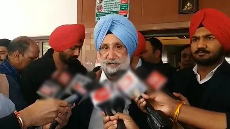 खड़गे को राष्ट्रीय अध्यक्ष और रंधावा को प्रभारी नहीं मानती राजस्थान कांग्रेस! जानें वजह NewsTak