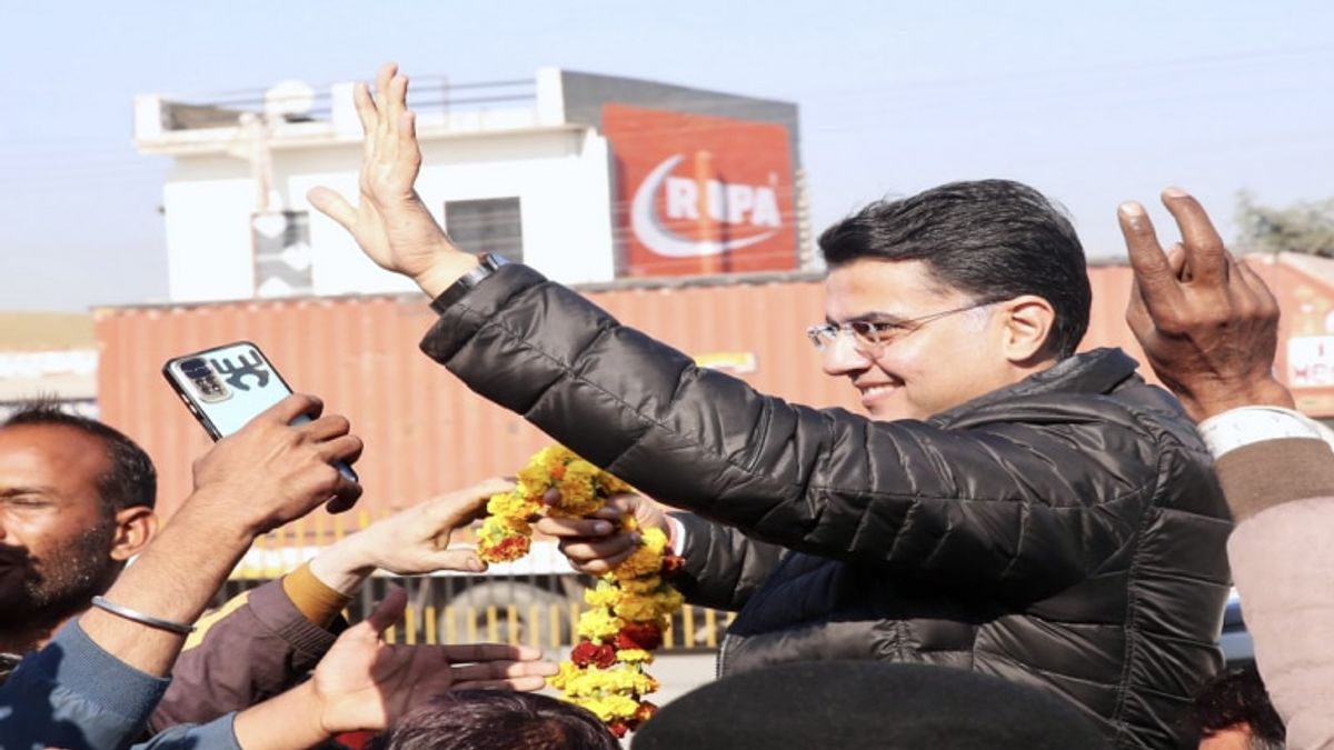 सचिन पायलट के समर्थन में लगाए नारे, गहलोत की पुलिस ने युवक का काट दिया चालान NewsTak