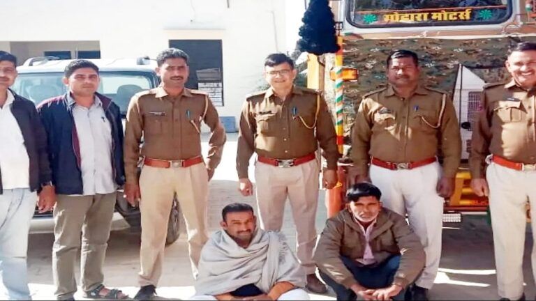 हनुमानगढ़: आलू की आड़ में शराब तस्करी का भंडाफोड़, पूर्व सरपंच सहित 2 गिरफ्तार NewsTak