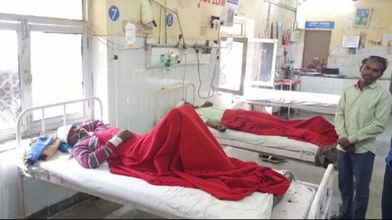 करौलीः जमीन विवाद में महिला के साथ की मारपीट, बचाव में आए परिजनों को भी किया घायल NewsTak