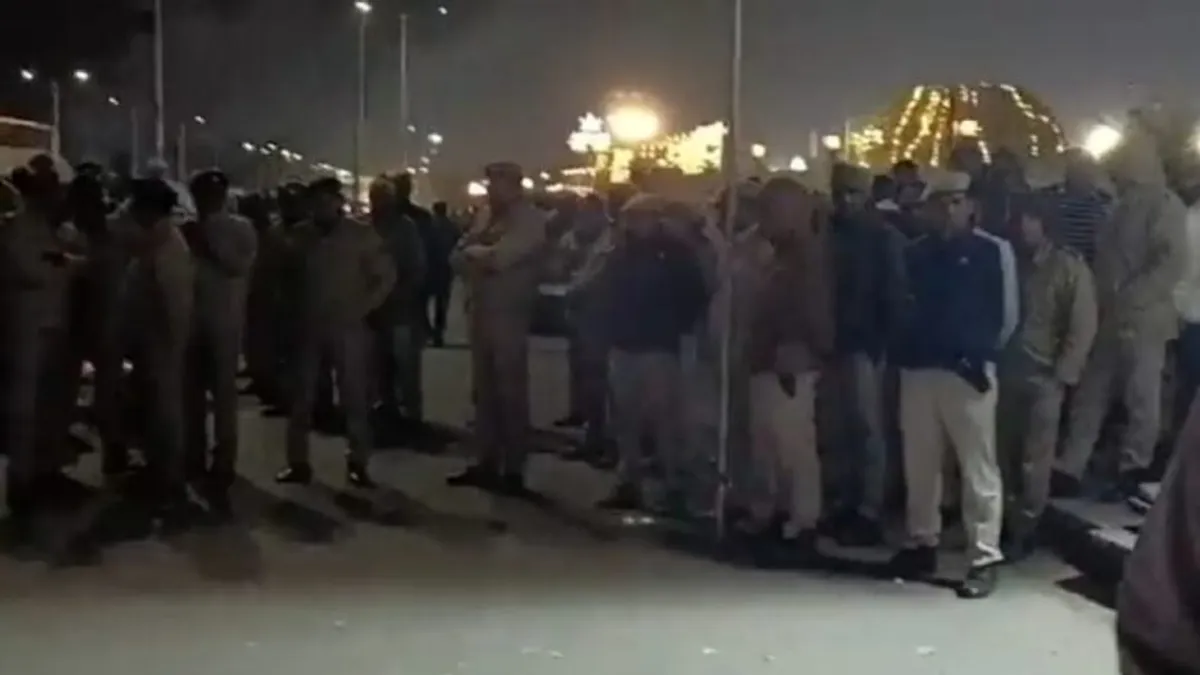 सांसद किरोड़ी लाल मीणा को गिरफ्तार करने धरना स्थल पहुंची पुलिस, युवाओं की भीड़ देख बैरंग लौटना पड़ा NewsTak