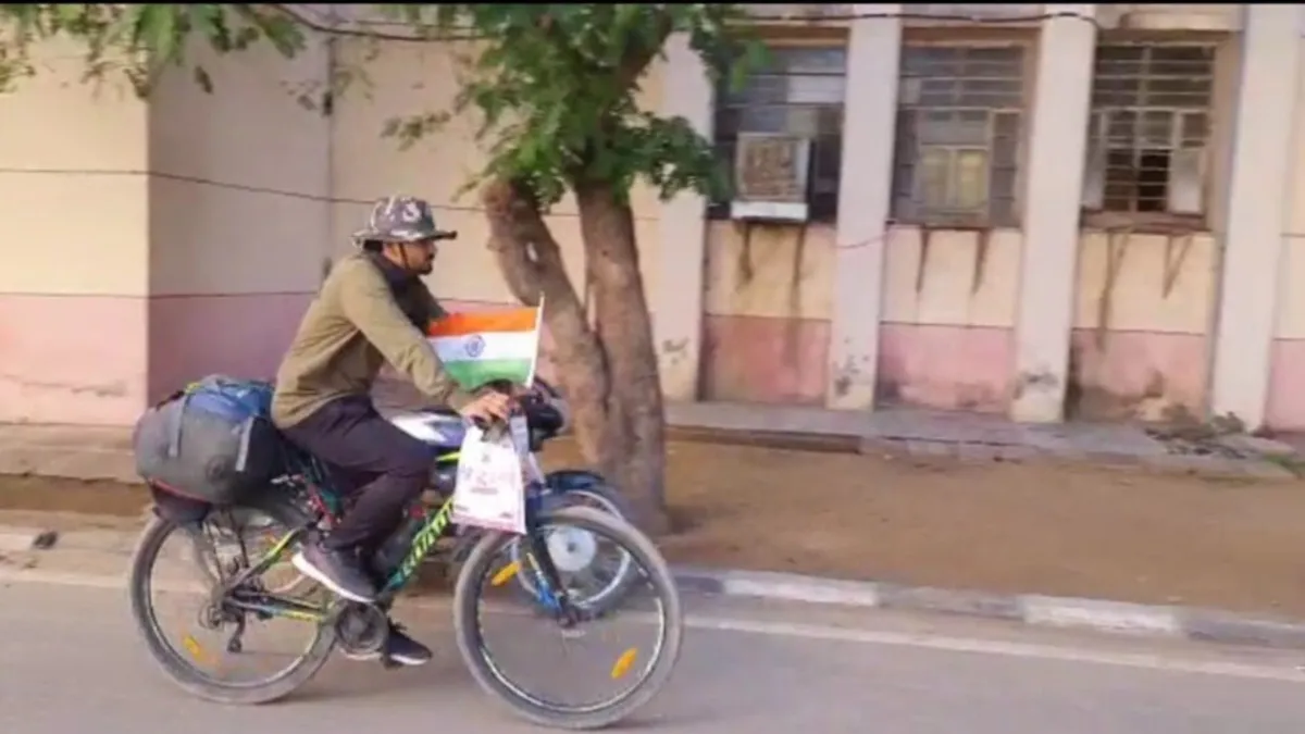 नागौर से माउंट एवरेस्ट के लिए साइकिल पर निकले पप्पू चौधरी, अब तक 28 जिले कर चुके कवर NewsTak