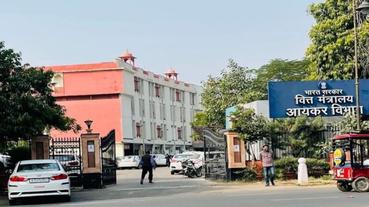 राजस्थान में मिराज ग्रुप पर इनकम टैक्स की रेड, ब्लैकमनी के मामले को लेकर कई ठिकानों पर छापा! NewsTak