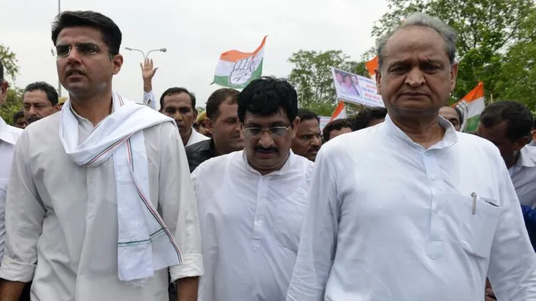 पायलट को लेकर अशोक गहलोत का बड़ा बयान, अब सचिन मेरे साथ