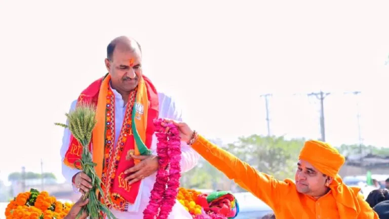 बीजेपी प्रदेश अध्यक्ष सीपी जोशी पहुंचे उदयपुर, एक सवाल के जवाब में बोले- मुझे माफ करो… NewsTak