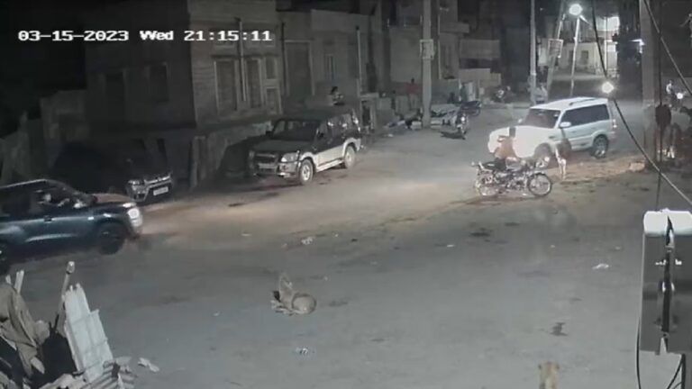 जोधपुर में साले पर जीजा ने चढ़ाई कार, लव मैरिज का विरोध करने से था नाराज, देखें लाइव Video NewsTak