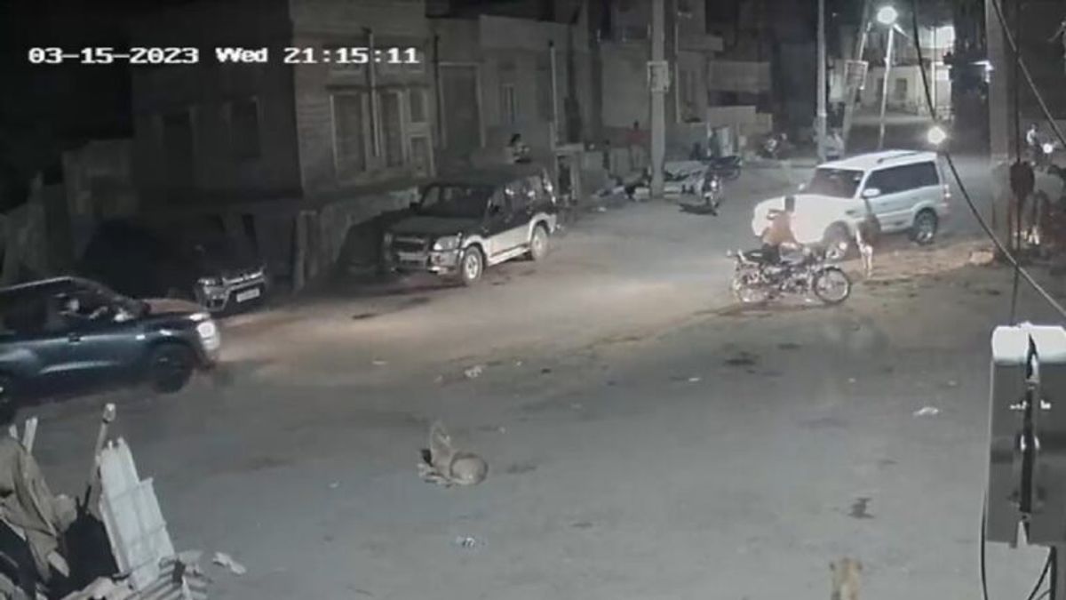 जोधपुर में साले पर जीजा ने चढ़ाई कार, लव मैरिज का विरोध करने से था नाराज, देखें लाइव Video NewsTak