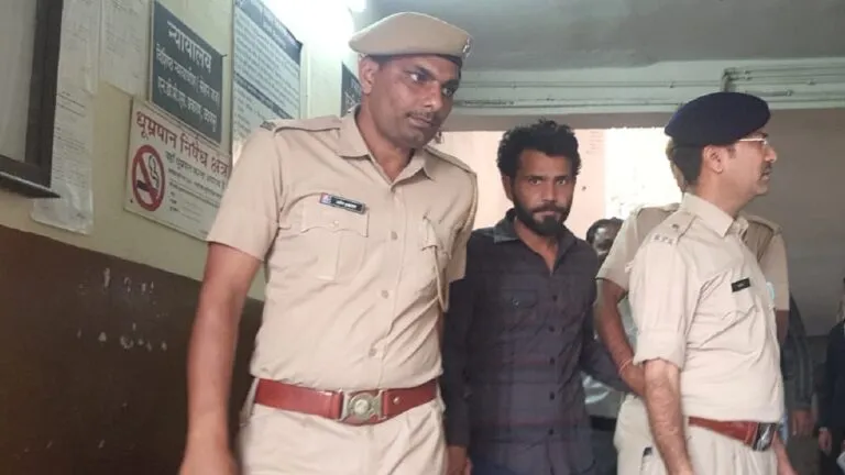 शिक्षक भर्ती का पेपर बेचने वाला आरोपी गिरफ्तार, कोर्ट ने भेजा 7 दिन की रिमांड पर NewsTak