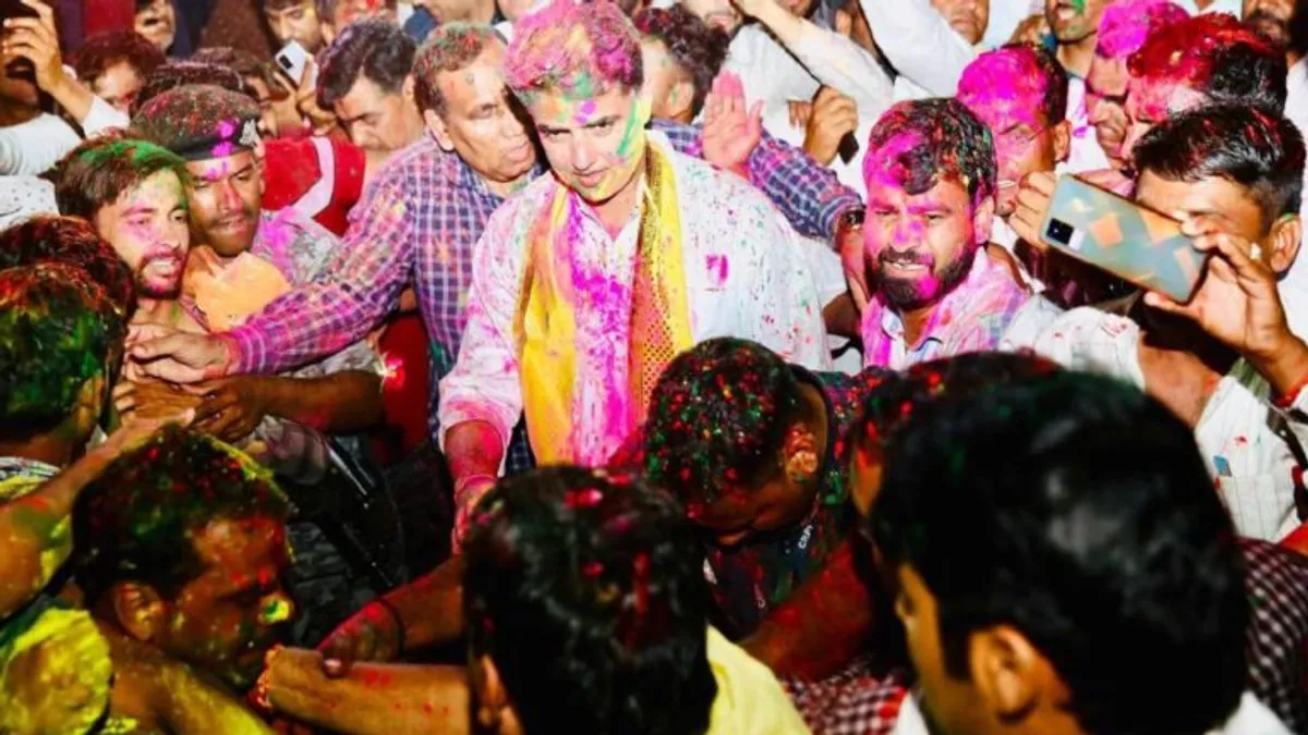 गहलोत का रंग उड़ाने में पायलट नाकाम! सियासी दलों पर चढ़ा चुनाव तक नहीं छूटने वाला रंग, जानें NewsTak