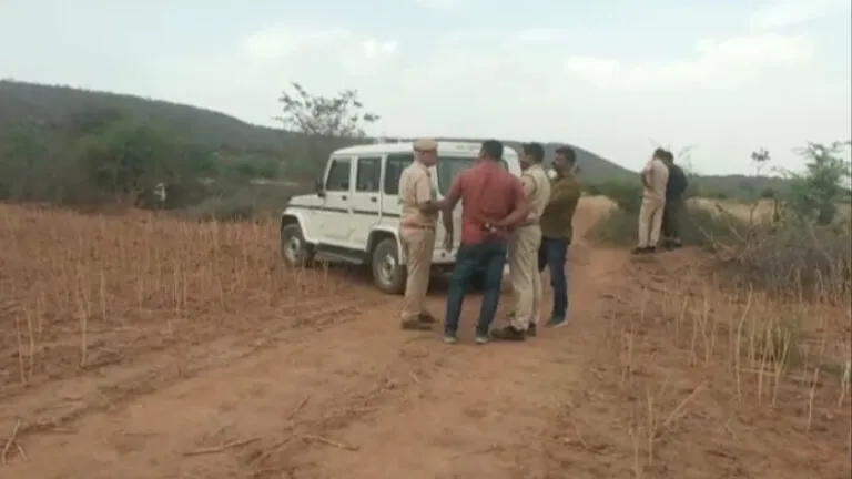 धौलपुर: बदमाशों ने बंदूक की नोक पर लूटा ट्रैक्टर-थ्रेसर, जाते-जाते दे गए यह धमकी, पुलिस भी हुई अलर्ट NewsTak