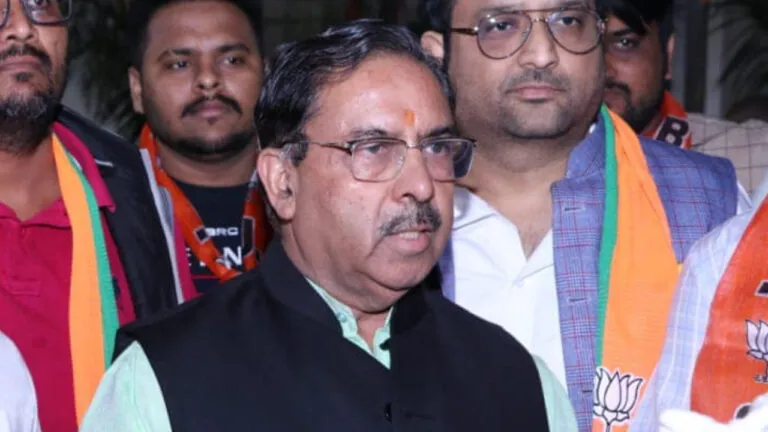 बीजेपी नेता अरूण चतुर्वेदी ने पायलट पर खड़े किए सवाल, बोले- पहले क्यों चुप थे