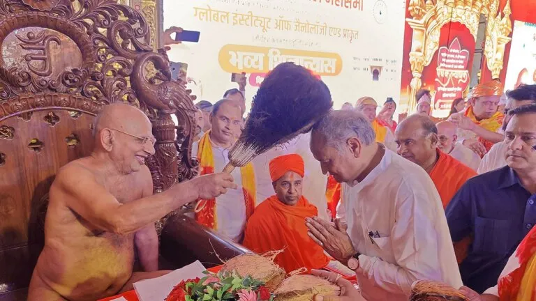 कटारिया के गढ़ मेवाड़ में गहलोत खेलेंगे बड़ा दांव! एक साल में 18 दौरे के पीछे जादूगर की क्या है सियासत? NewsTak