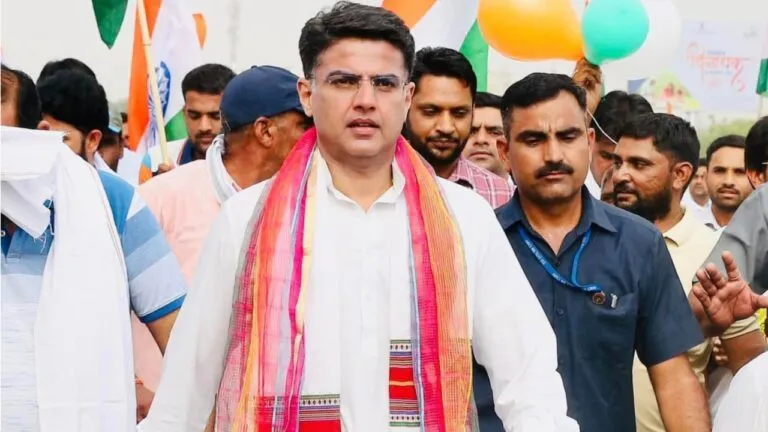 पायलट ने गजेंद्र सिंह शेखावत पर बोला हमला, सीएम गहलोत को केंद्रीय मंत्री के बहाने दिया जबाव! Tonk: पायलट को घेरने की तैयारी? गहलोत के सबसे खास व्यक्ति ने टोंक पहुंचकर किया यह काम