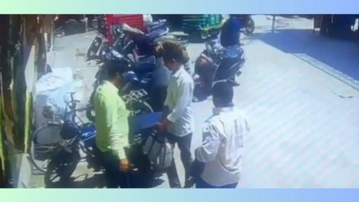 जयपुर: फर्जी पुलिसकर्मी बनकर 3 शातिरों ने ठगे 20 लाख, सामने आया CCTV NewsTak