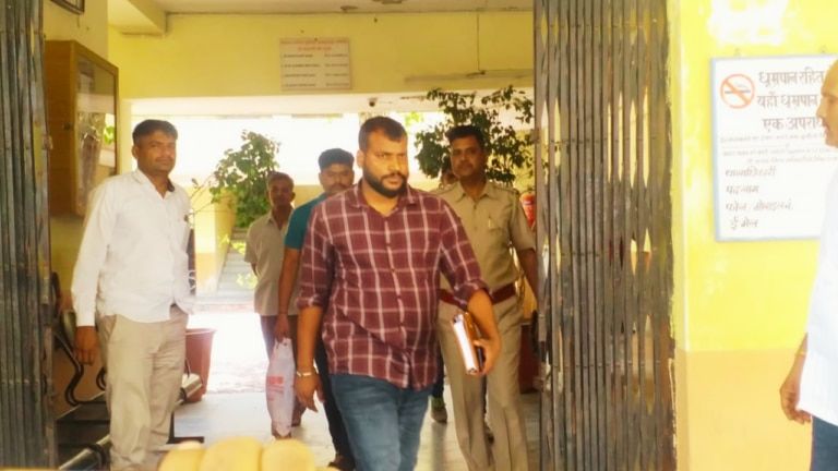 जोधपुर में NIA की रेड: अरविंद विश्नोई से कड़ी पूछताछ कर छोड़ा, 22 मई को दिल्ली किया तलब जोधपुर में NIA की रेड: अरविंद विश्नोई से कड़ी पूछताछ कर थोड़ा, 22 मई को दिल्ली किया तलब