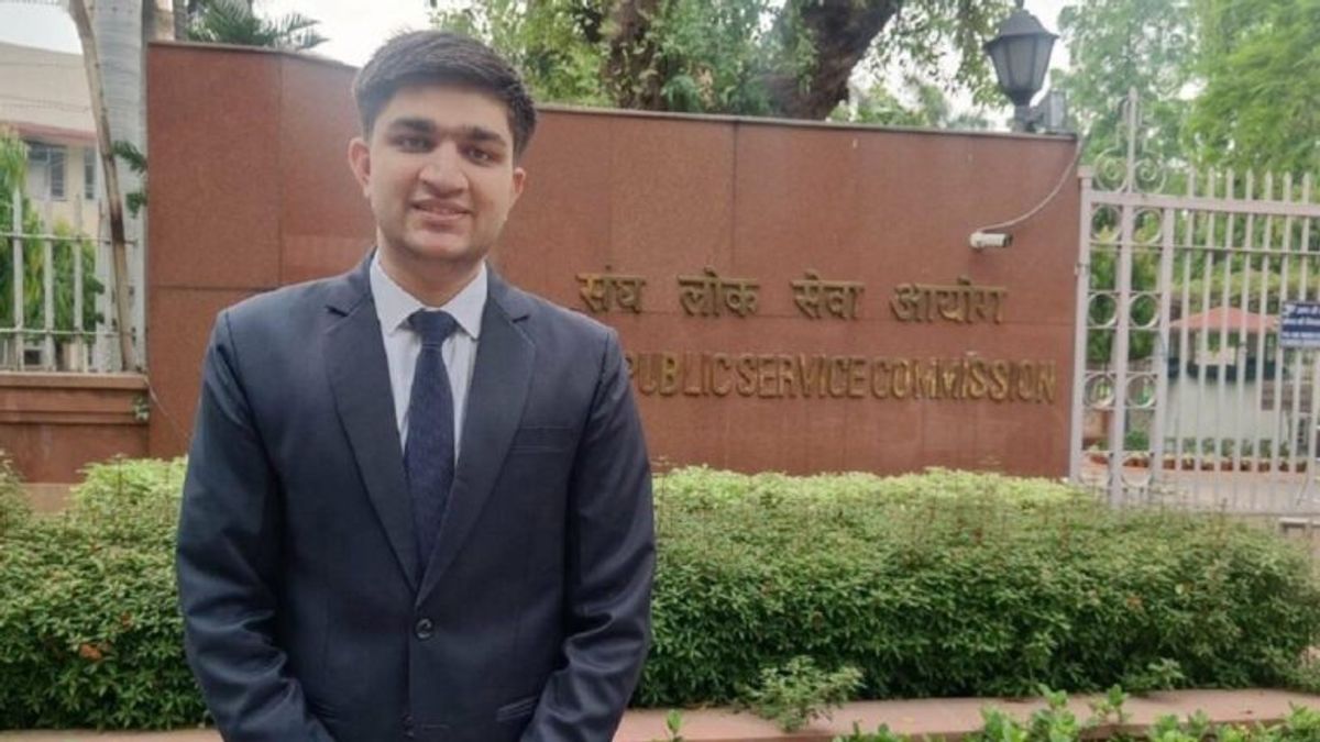 जयपुरः अभिजीत ने IIT से पास होने के बाद छोड़ दी जॉब, करने लगे यूपीएससी की तैयारी, हासिल की 440वीं रैंक NewsTak