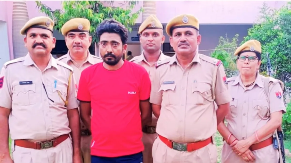 पति ने पत्नी से आपत्तिजनक संबंध के शक में चौकीदार की ले ली जान पत्नी से अवैध संबंध के शक में पति ने की चौकीदार की हत्या, सोते हुए के सीने पर मारा मत्थर