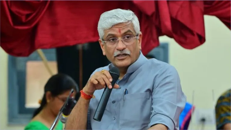 शेखावत का गहलोत पर जुबानी वार, सीएम से बोले- जोधपुर को अपना गृहनगर नहीं कहना चाहिए गहलोत सरकार को लेकर बोले मोदी के मंत्री गजेंद्र सिंह शेखावत, कहा -'बजरंग बली धोबी पछाड़ देंगें'