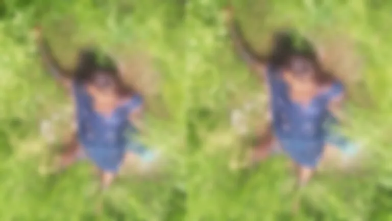 जयपुर: रेलवे स्टेशन के पास झाड़ियों में महिला का शव मिलने से फैली सनसनी, नोंचकर खा गए कुत्ते रेलवे स्टेशन के पास झाड़ियों में महिला का शव मिलने से फैली सनसनी, नोंचकर खा गए कुत्ते