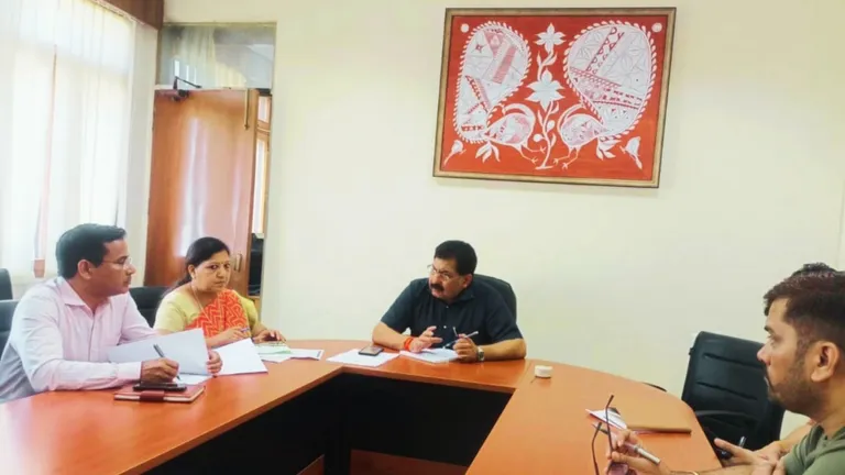 राजस्थान-एमपी सीमा विवाद पर 7 जुलाई को अहम बैठक, राज्यपाल समेत 15 जिलों के एसपी-कलेक्टर होंगे शामिल राजस्थान-एमपी सीमा विवाद पर 7 जुलाई को अहम बैठक
