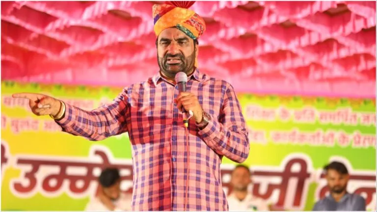 Rajasthan Opinion Poll: हनुमान बेनीवाल को किस पार्टी से करना चाहिए गठबंधन? सर्वे में मिला ये जवाब गहलोत सरकार ने छात्रसंघ चुनाव पर लगाई रोक तो हनुमान बेनीवाल ने दी ये खुली चुनौती