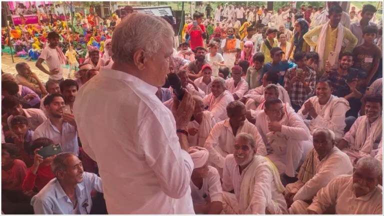 करौली: सांसद किरोड़ीलाल मीणा ने क्यों मांगी कुंवारों की लिस्ट, जानें करौली में ग्रामीणों से बोले सांसद किरोड़ीलाल- कुंवारों की लिस्ट दे दो, मैं सभी की शादी करा दूंगा