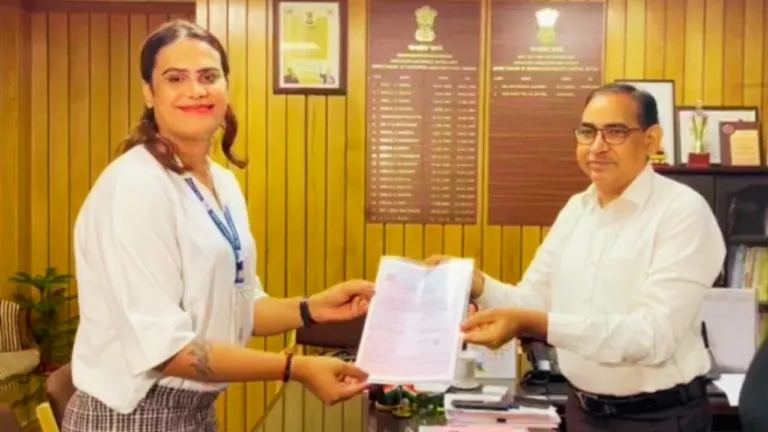 राजस्थान: बर्थ सर्टिफिकेट पाने वाली पहली ट्रांसजेडर बनीं नूर, कहा- स्कूल में खूब ताने सुने लेकिन