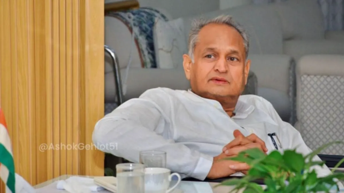 PM मोदी को ‘कल्पित लाल डायरी’ की चिंता छोड़ लाल सिलेंडर-लाल टमाटर पर देना चाहिए ध्यान- गहलोत NewsTak