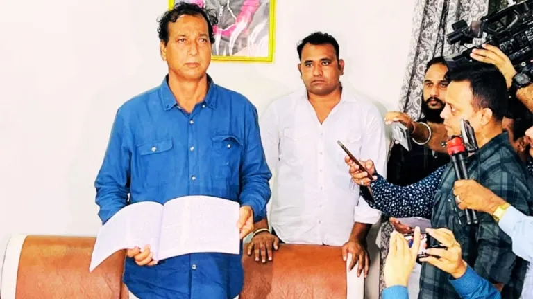 लाल डायरी पर विधानसभा में फिर बवाल, कार्यवाही स्थगित; कांग्रेस ने कही ये बात लाल डायरी पर विधानसभा में फिर बवाल, कार्यवाही स्थगित; कांग्रेस ने कही ये बात