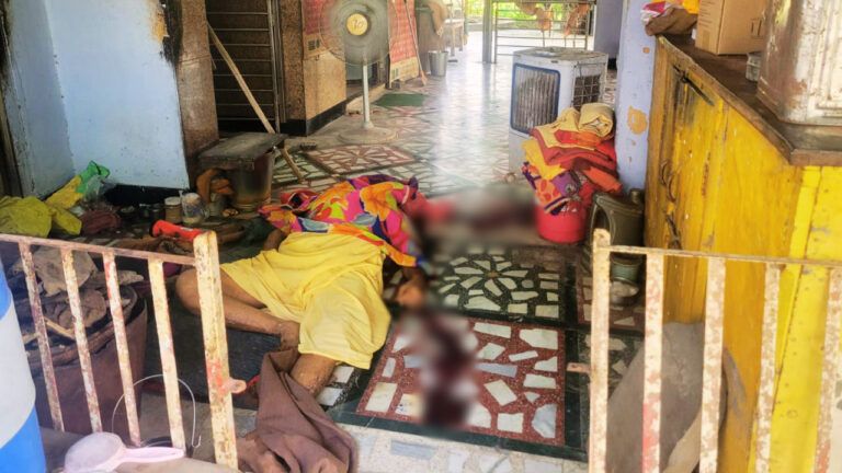 टोंक के डिग्गी में महंत सियाराम दास की बेरहमी से हत्या, विरोध में बाजार बंद टोंक के डिग्गी में महंत सियाराम दास की बेरहमी से हत्या, विरोध में बाजार हुआ बंद