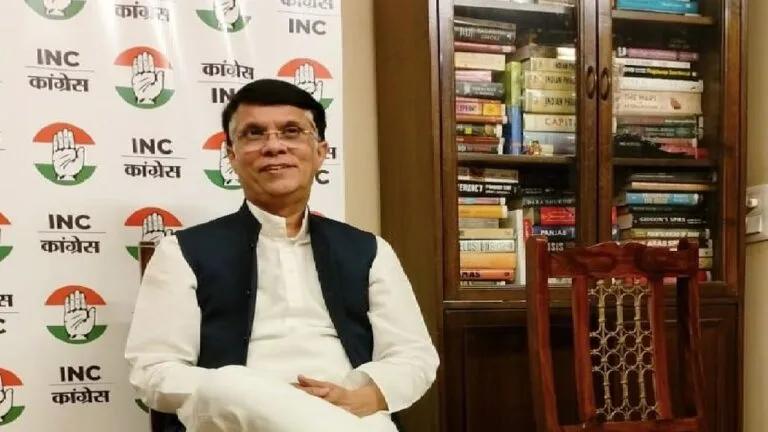 पवन खेड़ा ने राजस्थान पर केंद्रीय मंत्री के बयान के बाद किया योगी सरकार पर अटैक!