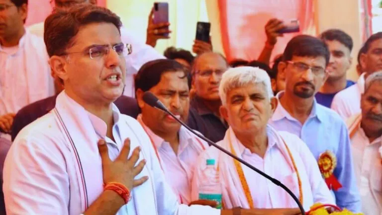 Sachin Pilot ने राहुल गांधी का फेस टीवी पर न दिखाने का केंद्र पर लगाया आरोप सचिन पायलट ने राहुल गांधी का फेस टीवी पर न दिखाने का लगाया आरोप, इसे साजिश बताया