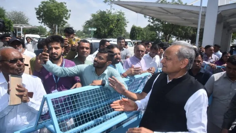 राजस्थान: कांग्रेस की जीत पर राहुल का बयान, गहलोत बोले- MP-CG से आगे निकलेंगे ashok gehlot on rahul gandhi's statement: कांग्रेस की जीत पर राहुल का बयान, गहलोत बोले- MP से आगे निकलेंगे