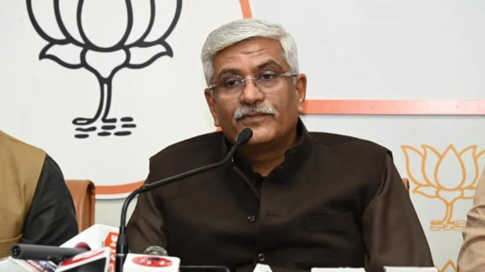 Rajasthan Politics: मुश्किल में फंसे केंद्रीय मंत्री गजेंद्र सिंह शेखावत, इस बात को लेकर सिरोही थाने में
