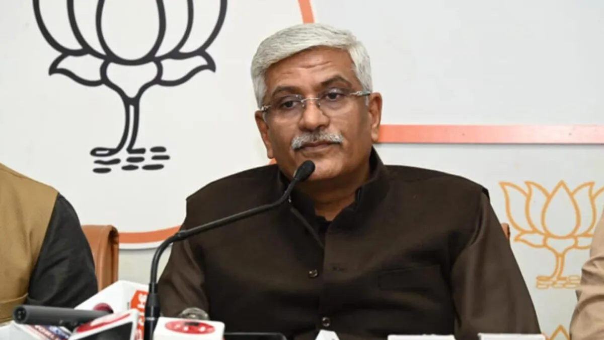 Rajasthan: मुश्किल में फंसे केंद्रीय मंत्री गजेंद्र सिंह शेखावत, इस बात को लेकर सिरोही थाने में दर्ज हुआ केस Rajasthan Politics: मुश्किल में फंसे केंद्रीय मंत्री गजेंद्र सिंह शेखावत, इस बात को लेकर सिरोही थाने में