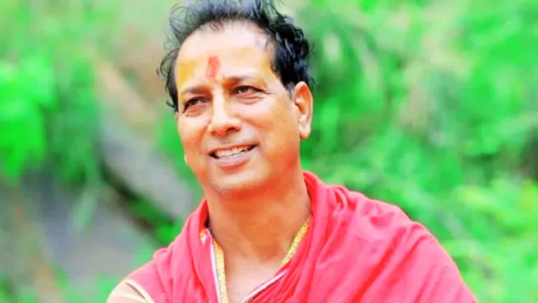 राजेंद्र गुढ़ा थामेंगे नई पार्टी का हाथ? बेटे शिवम के जन्मदिन पर खास मेहमान के आने से बढ़ी सियासी हलचल राजेंद्र गुढ़ा थामेंगे नई पार्टी का हाथ? बेटे शिवम के जन्मदिन पर खास मेहमान के आने से बढ़ी हलचल